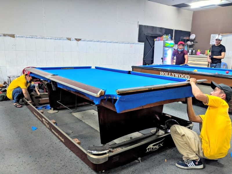 thay nỉ bàn bida giá hiện nay